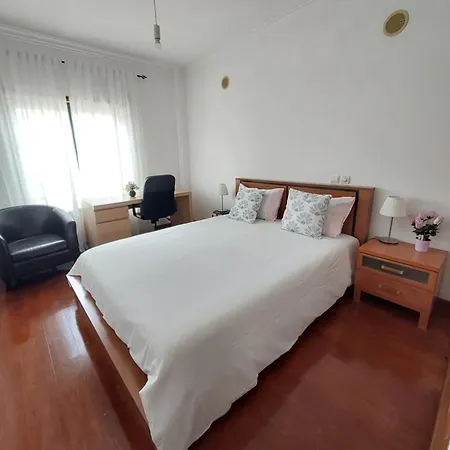 Apartment T3 500m From Setubal