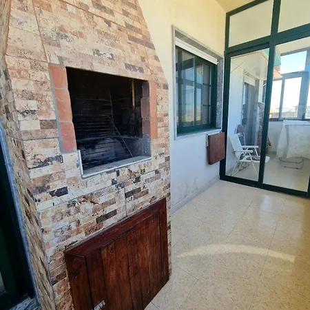 Apartment T3 500m From Setubal